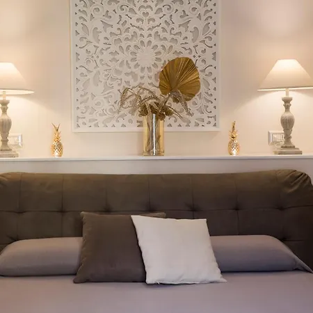 Royal Rooms Luxury Suite-3